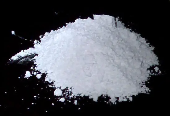 輕質(zhì)碳酸鈣的高效篩分解決方案